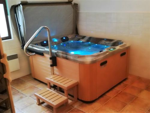 Vířivka LAMIA Šumperk